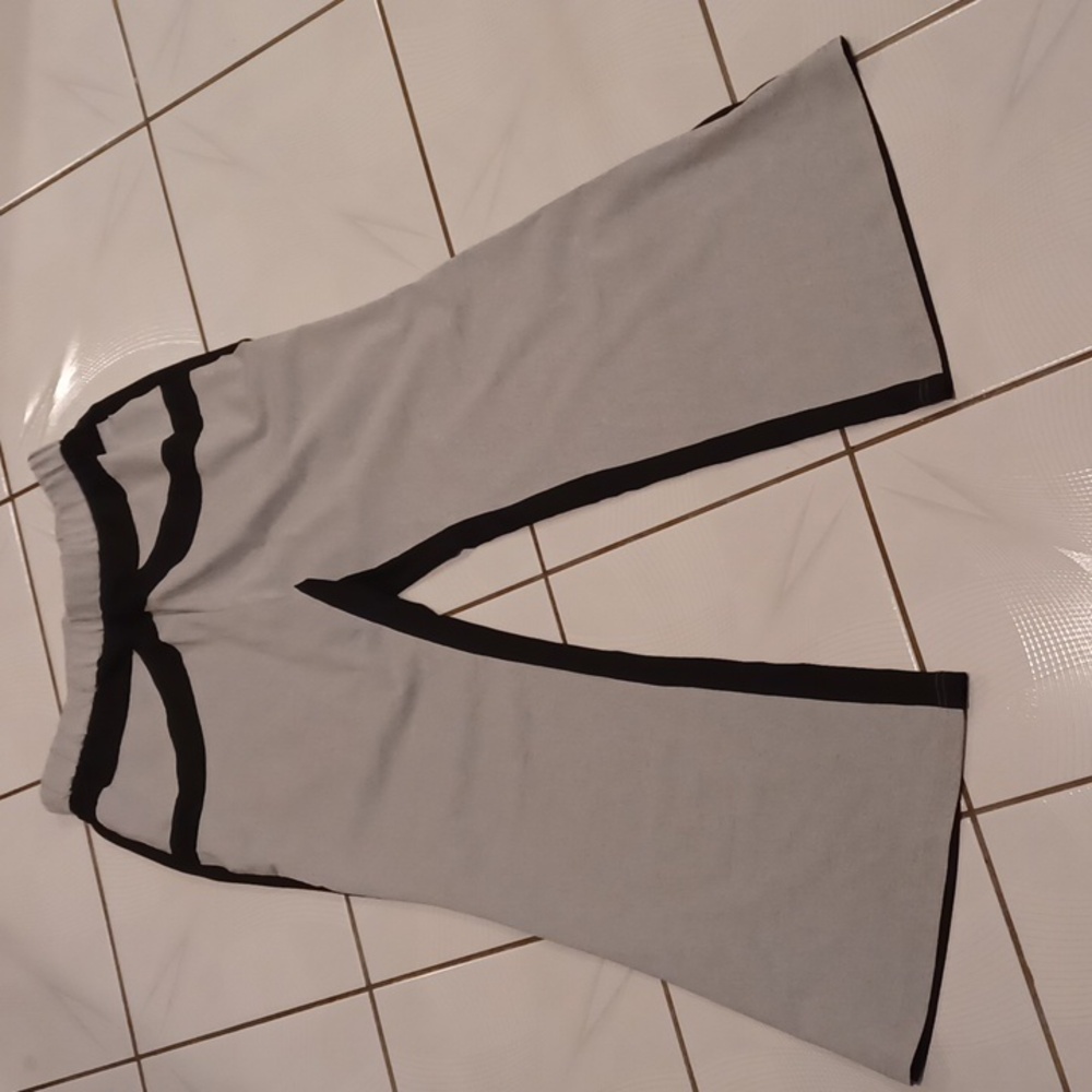 4/$80 New Black & Gray Wide Leg Athletic Pants - Size 2XL (US16)
